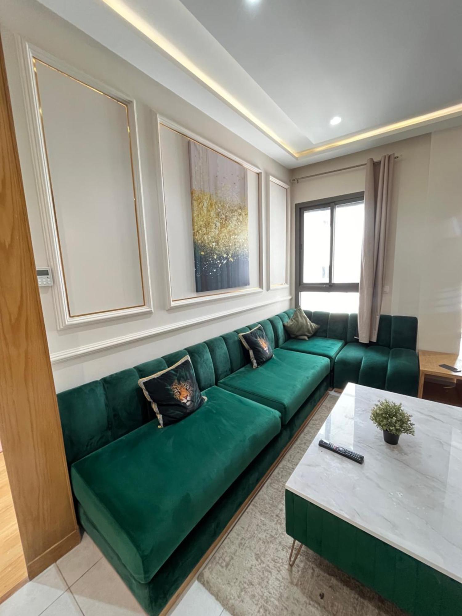 Luxury Appartement In Heart Of Casablanca Maarif Экстерьер фото